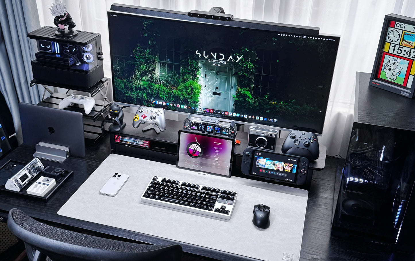 Ultra-Wide LED Monitor Lamp